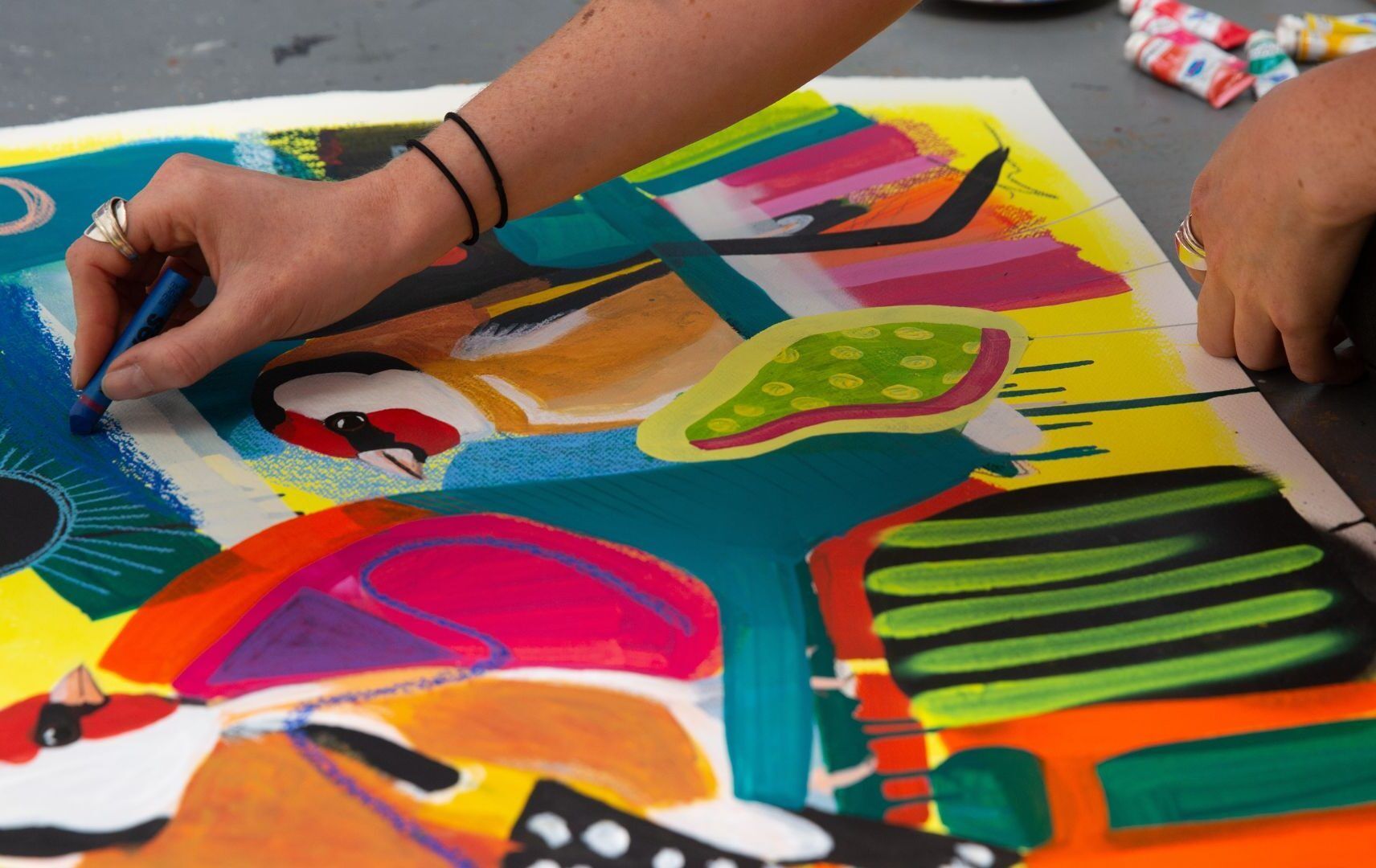 Lucy-3-aspect-ratio-862-544